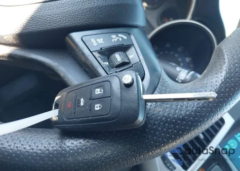 2015 Chevrolet Cruze Ls Auto z USA, uszkodzony, nr VIN 1G1PA5SH8F7260778